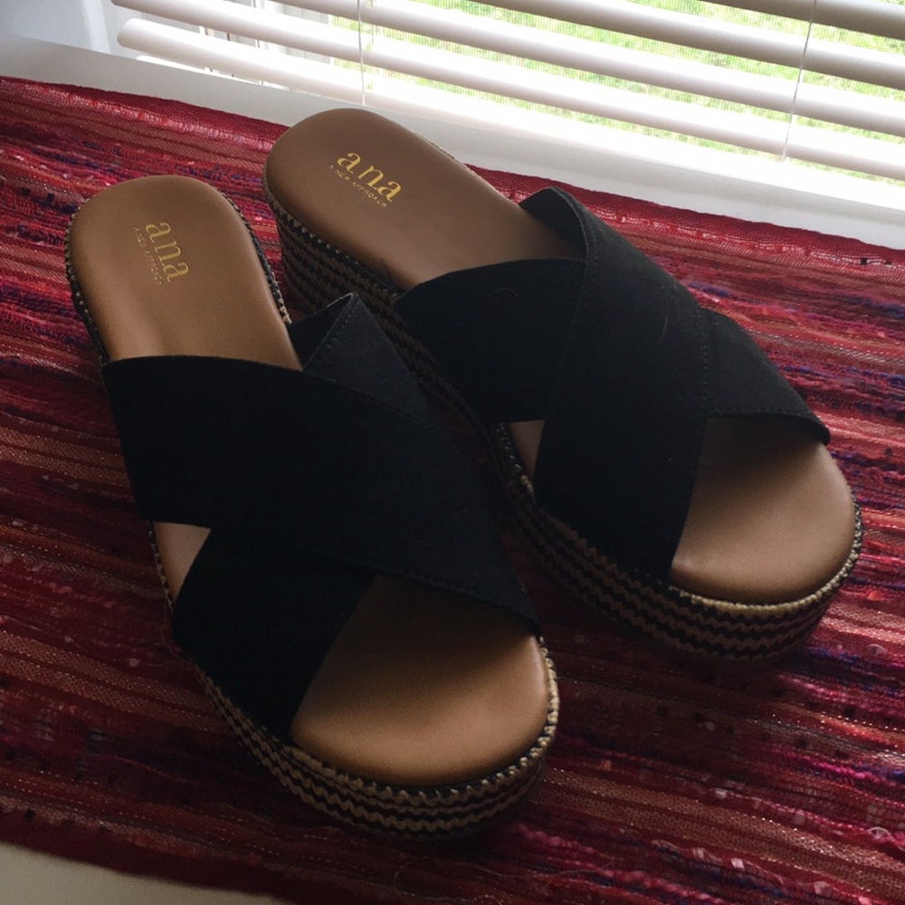 Wedge sandals